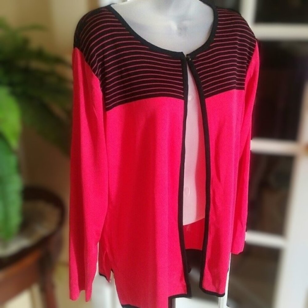 Brilliant Raspberry Misook Cardigan NWOT M/L